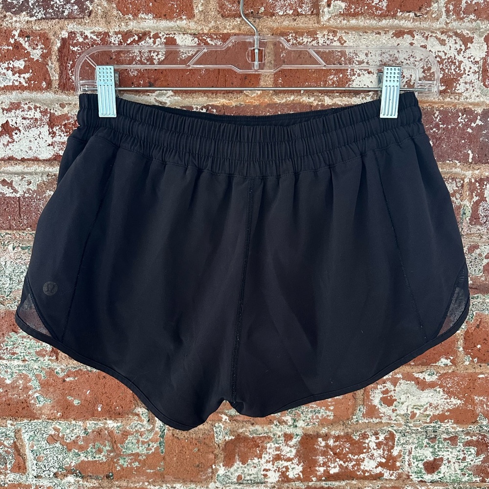 Lululemon Hotty Hot Low Rise 2.5” Shorts